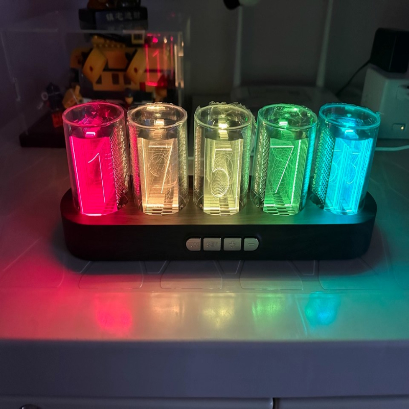 Orologio a tubo LED Nixie RGB  - Desk Setup Youtube recensione e prezzo
